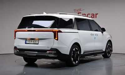 Kia Canival 2024, 35606 км, за 28733.01 USD