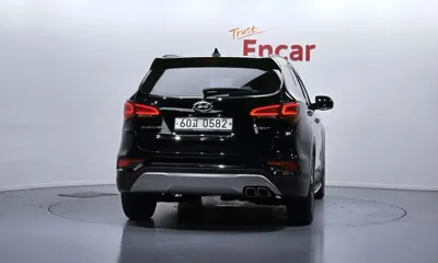 Hyundai Santafe 2016, 143455 км, за 7947.01 USD