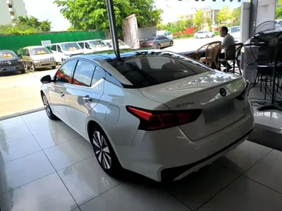 Nissan Teana 2021, 83100 км, за 11802.14 USD