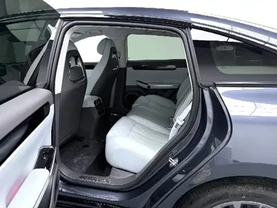 Leapmotor Leapmotor C01 2025, 1000 км, за 11697.83 USD