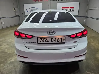 Hyundai Avante 2016, 78000 км, за 6897 USD