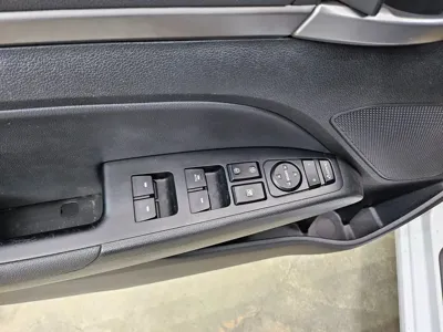 Hyundai Avante 2016, 78000 км, за 6897 USD - фото 9