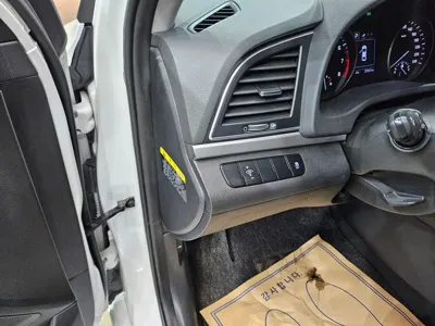 Hyundai Avante 2016, 78000 км, за 6897 USD - фото 10