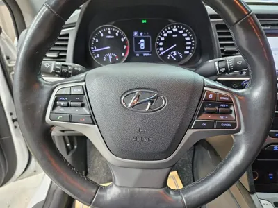 Hyundai Avante 2016, 78000 км, за 6897 USD - фото 11