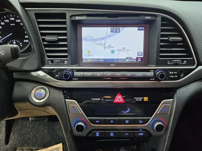 Hyundai Avante 2016, 78000 км, за 6897 USD - фото 14