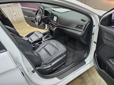 Hyundai Avante 2016, 78000 км, за 6897 USD - фото 18