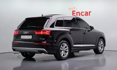 Audi Q7 2019, 46310 км, за 18560.27 USD