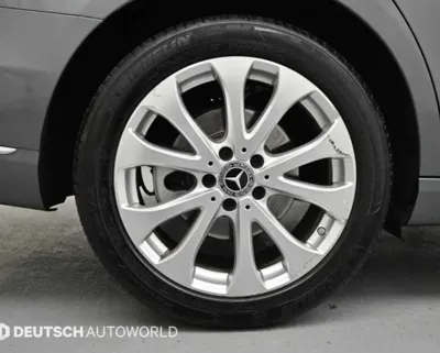 Mercedes-Benz E-Class 2019, 25400 км, за 19730.41 USD