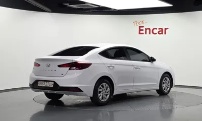 Hyundai Avante 2019, 41262 км, за 7150.75 USD