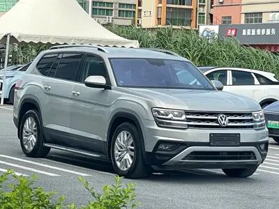 Volkswagen Teramont 2017, 88600 км, за 13084.02 USD