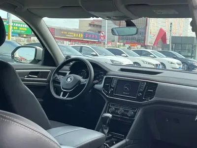 Volkswagen Teramont 2017, 88600 км, за 13084.02 USD - фото 6