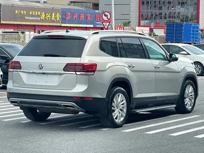 Volkswagen Teramont 2017, 88600 км, за 13084.02 USD - фото 9