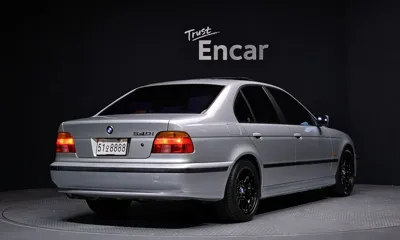 BMW 5-Series 1999, 127838 км, за 7553.86 USD
