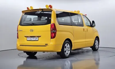 Hyundai Starex 2021, 56549 км, за 15567.52 USD