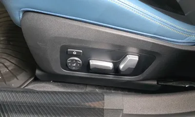 BMW M3 2023, 64715 км, за 63673.36 USD - фото 31