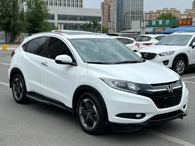 Honda Vezel 2015, 126000 км, за 5854.39 USD