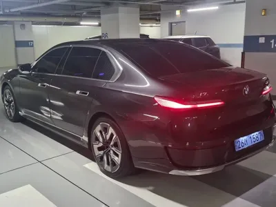 BMW i7 2024, 61000 км, за 74107.75 USD