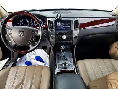 Hyundai Equus 2010, 168000 км, за 1758.96 USD