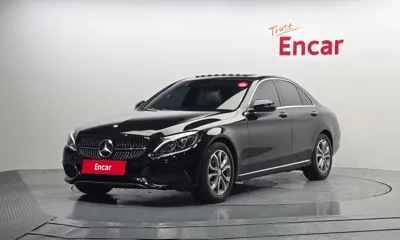 Mercedes-Benz C-Class · 2017 год