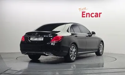 Mercedes-Benz C-Class 2017, 73022 км, за 10439.38 USD
