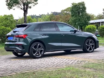 Audi A3 2023, 45000 км, за 20423.38 USD