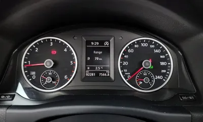 Volkswagen Tiguan 2015, 92281 км, за 5222.11 USD - фото 8