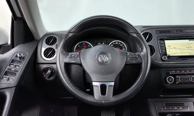 Volkswagen Tiguan 2015, 92281 км, за 5222.11 USD - фото 13