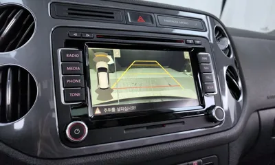 Volkswagen Tiguan 2015, 92281 км, за 5222.11 USD - фото 15