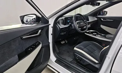 Kia EV6 2022, 95622 км, за 21136.44 USD - фото 10