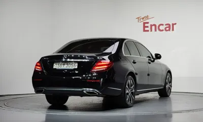 Mercedes-Benz E-Class 2020, 142981 км, за 17264.01 USD