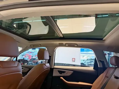 Audi Q7 2024, 90000 км, за 46909.04 USD - фото 8