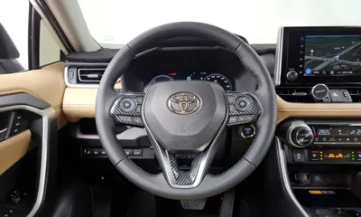 Toyota RAV4 2025, 4393 км, за 30275.01 USD - фото 13