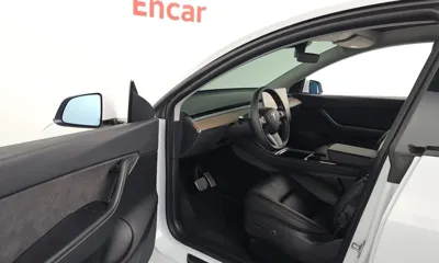 Tesla Model Y 2022, 56091 км, за 26046.74 USD - фото 10