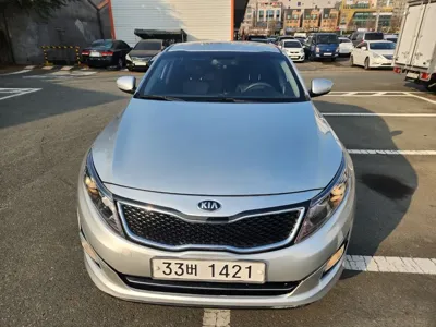 Kia K5 2014, 206133 км, за 2470.26 USD