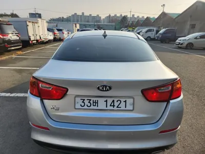 Kia K5 2014, 206133 км, за 2470.26 USD