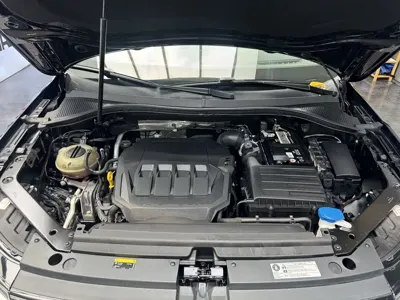 Volkswagen Tiguan L 2022, 40000 км, за 14643.31 USD - фото 17
