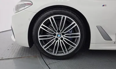 BMW 5-Series 2019, 109170 км, за 19762.07 USD