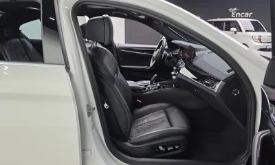 BMW 5-Series 2019, 109170 км, за 19672.57 USD - фото 11