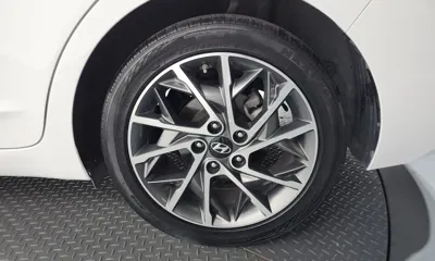 Hyundai Avante 2019, 61738 км, за 8530.31 USD - фото 21