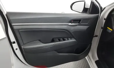 Hyundai Avante 2019, 61738 км, за 8530.31 USD - фото 24