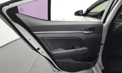 Hyundai Avante 2019, 61738 км, за 8530.31 USD - фото 25