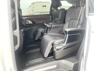 GAC Motor Trumpchi M8 2024, 27300 км, за 23807.66 USD - фото 12