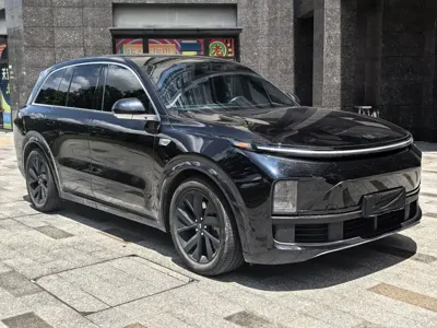 Li Auto Li L8 2024, 50000 км, за 28832.14 USD