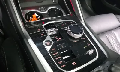 BMW X6 2024, 21233 км, за 67605.36 USD - фото 9