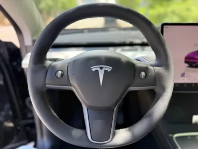 Tesla Model Y 2023, 40000 км, за 27859.17 USD - фото 11