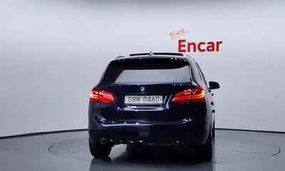BMW 2-Series 2016, 123602 км, за 4561.08 USD