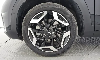 Kia Seltos 2024, 28040 км, за 17526.59 USD