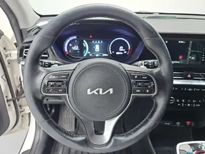 Kia Niro 2023, 245470 км, за 8790.78 USD - фото 9