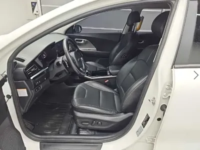 Kia Niro 2023, 245470 км, за 8790.78 USD - фото 11