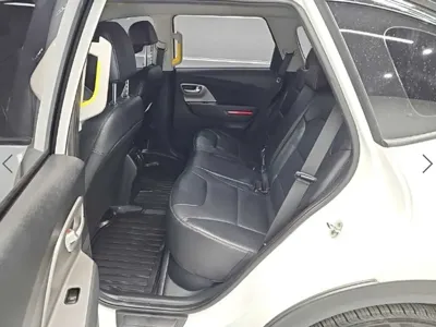 Kia Niro 2023, 245470 км, за 8790.78 USD - фото 12